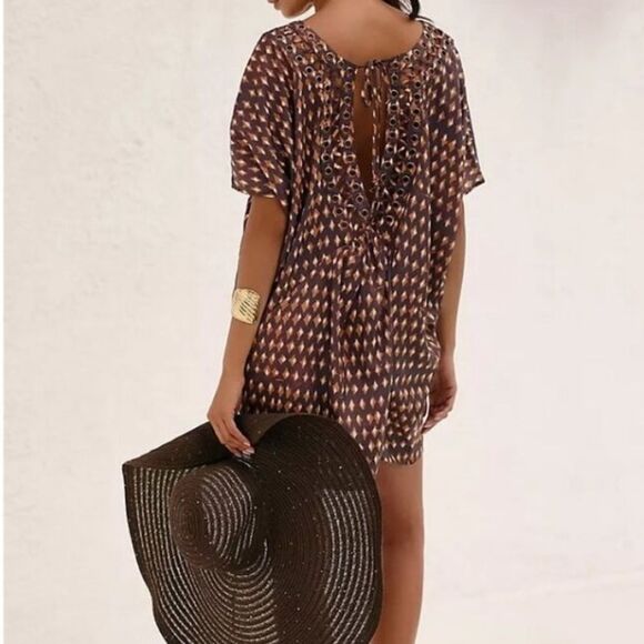 Anthropologie Graham Keegan Short Sleeve Key Hole Tunic Size Small - Picture 2 of 7